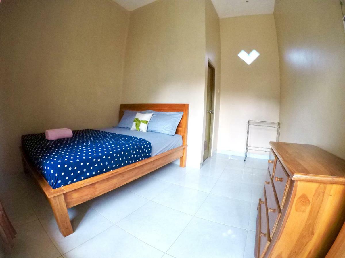 Asta Homestay Îles Îles Karimunjawa Extérieur photo