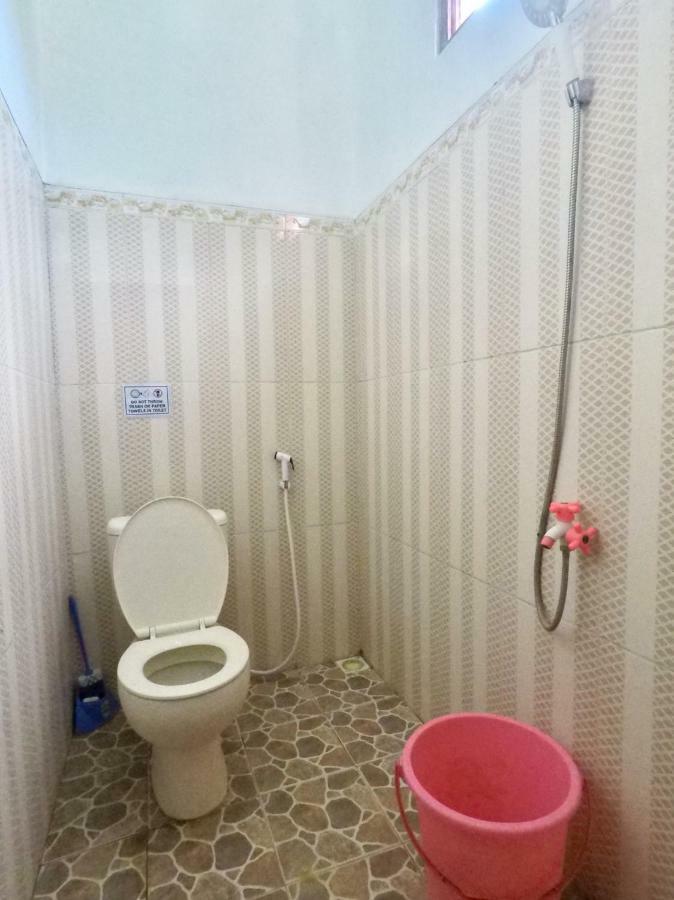 Asta Homestay Îles Îles Karimunjawa Extérieur photo